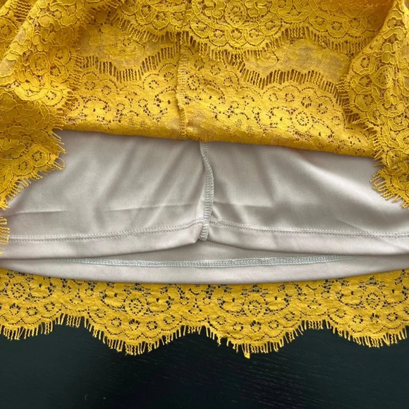 Love Fire Lace Tank with Small Stand Up Collar - Size S/P - Mustard Yell… - Picture 7 of 12